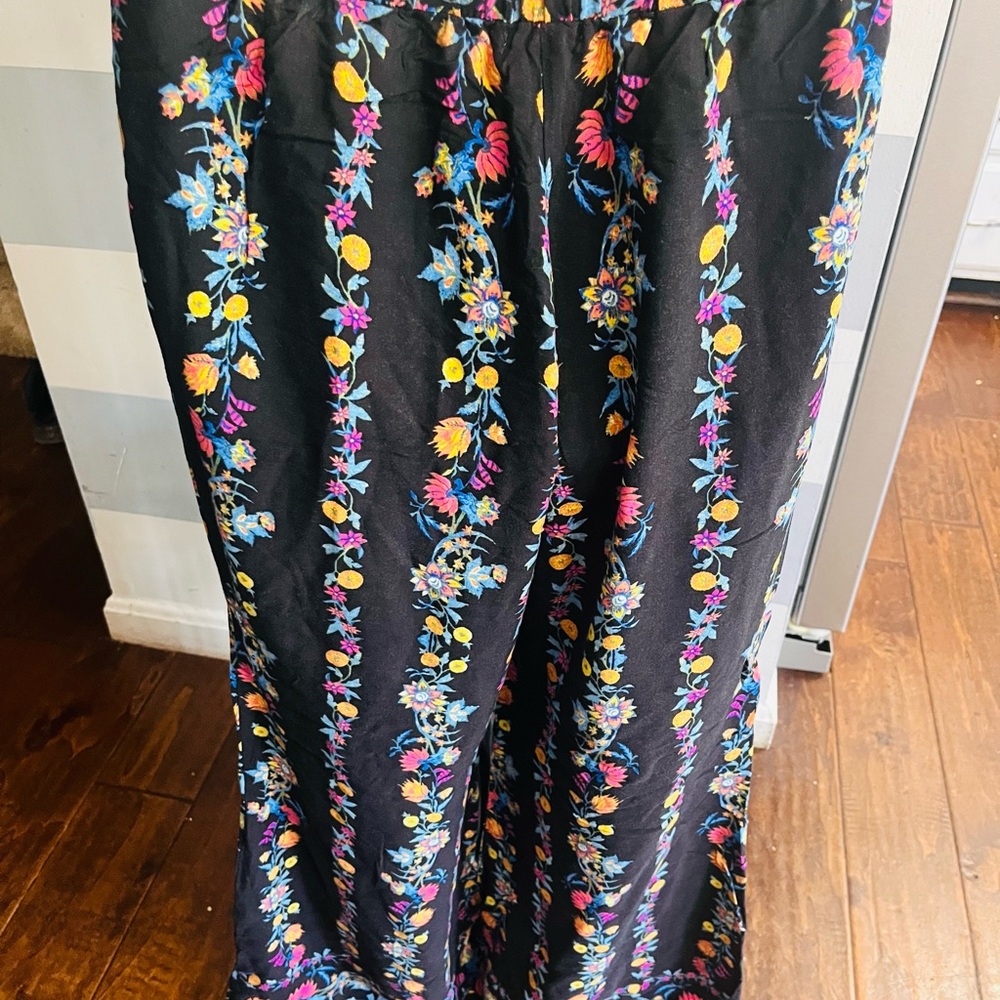 Floral Pants - Picture 2 of 6